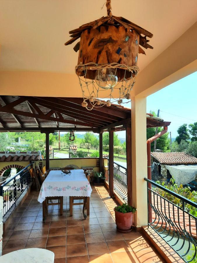 House With View Villa Ajía Paraszkeví Kültér fotó