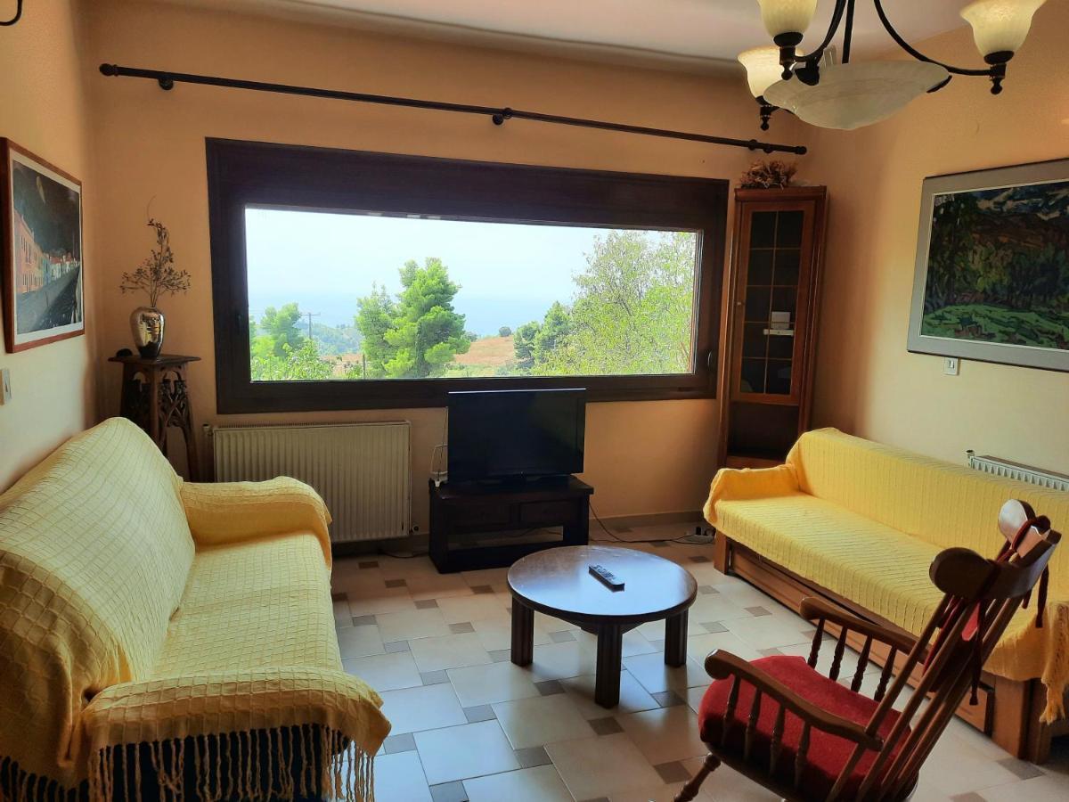 House With View Villa Ajía Paraszkeví Kültér fotó